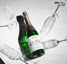 Charger l&#39;image dans la galerie, Thomson &amp; Scott - Noughty - Organic Sparkling Chardonnay (Non-Alcoholic) 750ml

